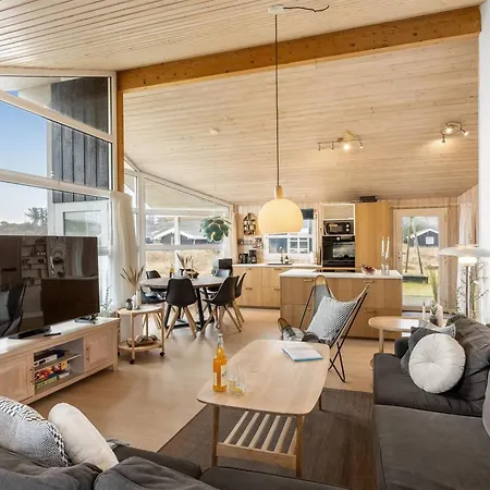 Zafirka - 364m From The Sea By Interhome Hjørring